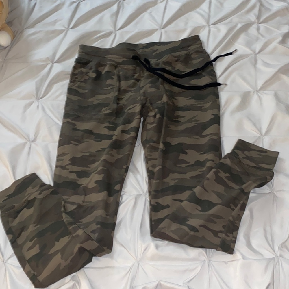 Womens zyia camo unwind jogger